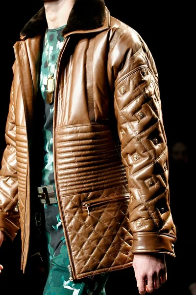 Look 51